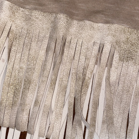 SW3 Bespoke Fringe Tank - Picture 7 of 7